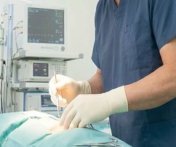 札幌の南平岸にある山口整形外科クリニック。豊富な手術実績と豊富な臨床経験あり。リウマチ・スポーツ医学の専門医。最新機器導入しマッサージによる充実のリハビリで、お子様からご高齢の方まで幅広いお悩みに対応します