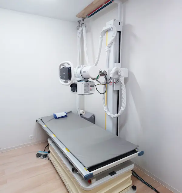 札幌の南平岸にある山口整形外科クリニック。豊富な手術実績と豊富な臨床経験あり。リウマチ・スポーツ医学の専門医。最新機器導入しマッサージによる充実のリハビリで、お子様からご高齢の方まで幅広いお悩みに対応します