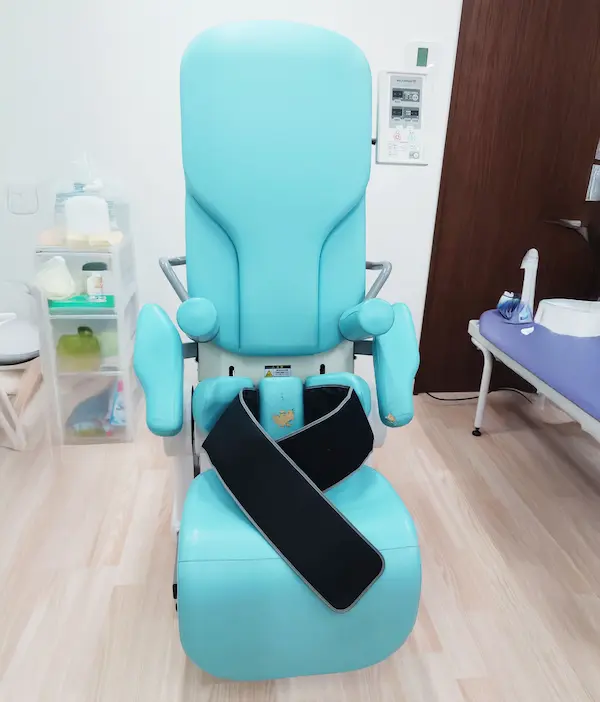 札幌の南平岸にある山口整形外科クリニック。豊富な手術実績と豊富な臨床経験あり。リウマチ・スポーツ医学の専門医。最新機器導入しマッサージによる充実のリハビリで、お子様からご高齢の方まで幅広いお悩みに対応します